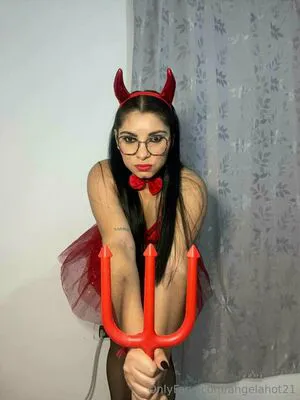 Angelahot21 OnlyFans Leaked Free Thumbnail Picture - #fftEuPEaI0