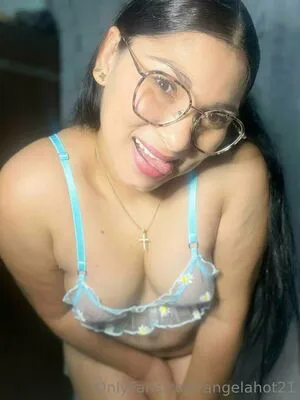Angelahot21 OnlyFans Leaked Free Thumbnail Picture - #rupBbUT4k9