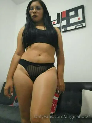 Angelahot21 OnlyFans Leaked Free Thumbnail Picture - #tBuYE1njUm