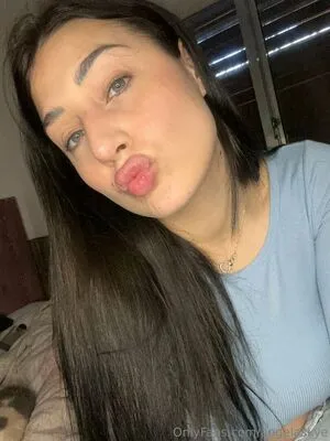 Angelaskye OnlyFans Leaked Free Thumbnail Picture - #2BroQ6iiAi