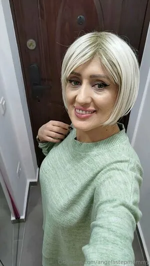 Angelastepmommy OnlyFans Leaked Free Thumbnail Picture - #eXyMT5ltQE