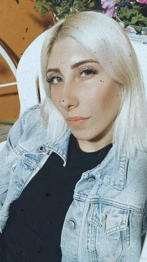 Angelbetween OnlyFans Leaked Free Thumbnail Picture - #fcPnk7BfB3