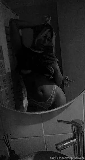 Angelbetween OnlyFans Leaked Free Thumbnail Picture - #vDG0Ha3Jif
