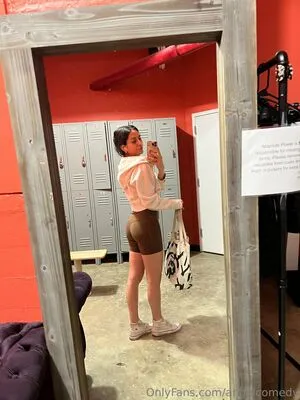 Angelcomedy OnlyFans Leaked Free Thumbnail Picture - #Ftmcs0PVF5