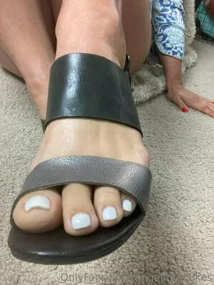 Angelfootcakes OnlyFans Leaked Free Thumbnail Picture - #4NkY9rt1j7