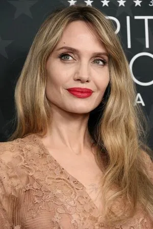 Angelina Jolie OnlyFans Leaked Free Thumbnail Picture - #Cu2isB6OxT