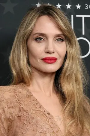 Angelina Jolie OnlyFans Leaked Free Thumbnail Picture - #FO3dvGA0pL