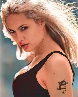 Angelina Jolie OnlyFans Leaked Free Thumbnail Picture - #GLk59weNH4