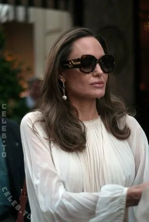 Angelina Jolie OnlyFans Leaked Free Thumbnail Picture - #GYR9dMcbkk