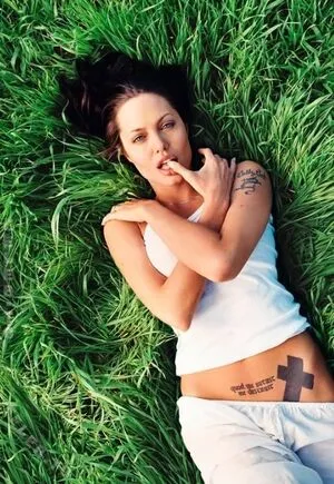 Angelina Jolie OnlyFans Leaked Free Thumbnail Picture - #NMjWJWfSIw