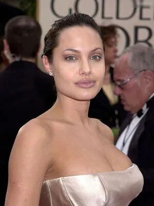 Angelina Jolie OnlyFans Leaked Free Thumbnail Picture - #YgiFKbCjLJ