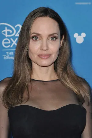 Angelina Jolie OnlyFans Leaked Free Thumbnail Picture - #gl3UbohWDx