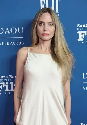 Angelina Jolie OnlyFans Leaked Free Thumbnail Picture - #vqCbwtFtXv