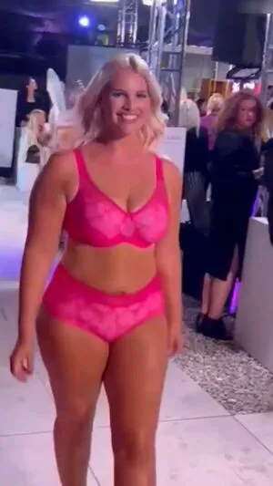 Angelina Kirsch OnlyFans Leaked Free Thumbnail Picture - #3Runs9GZjn