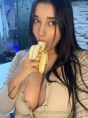 Angelinarh OnlyFans Leaked Free Thumbnail Picture - #LYPGuaPE1v