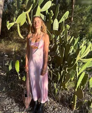 Angelique Poulain Yogarebel OnlyFans Leaked Free Thumbnail Picture - #PSFCPl1TJC