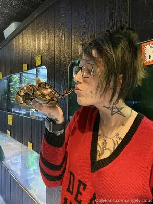 Angelvicious OnlyFans Leaked Free Thumbnail Picture - #8JGmiKe5eG