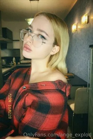 Angie Explod OnlyFans Leaked Free Thumbnail Picture - #RUswegiVYt