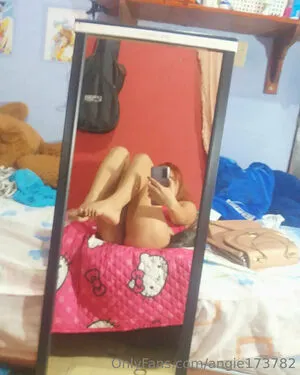 Angie173782 OnlyFans Leaked Free Thumbnail Picture - #4L4zJB7MDp