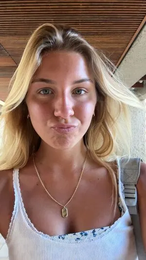 Aniela Leon OnlyFans Leaked Free Thumbnail Picture - #02KSaGHAk9