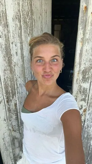 Aniela Leon OnlyFans Leaked Free Thumbnail Picture - #0UWQ9u9JmQ