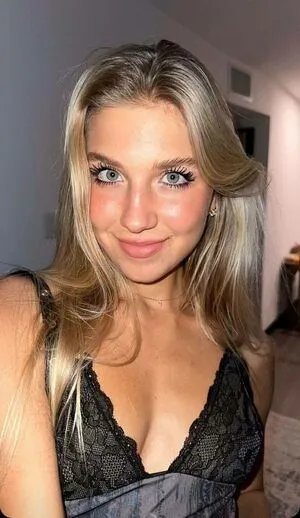 Aniela Leon OnlyFans Leaked Free Thumbnail Picture - #0YpsOkrLsj