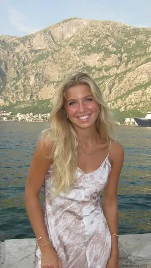 Aniela Leon OnlyFans Leaked Free Thumbnail Picture - #1sf59T5FAE