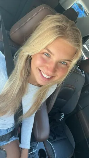 Aniela Leon OnlyFans Leaked Free Thumbnail Picture - #1xQMdb05Oq