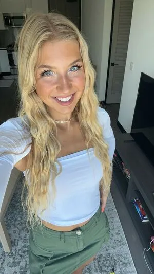 Aniela Leon OnlyFans Leaked Free Thumbnail Picture - #3CJGgW77V6