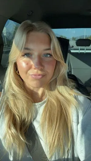 Aniela Leon OnlyFans Leaked Free Thumbnail Picture - #40427HCYBh