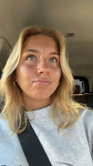 Aniela Leon OnlyFans Leaked Free Thumbnail Picture - #51a3teB7JO