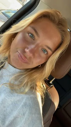 Aniela Leon OnlyFans Leaked Free Thumbnail Picture - #63HeKsHy5O