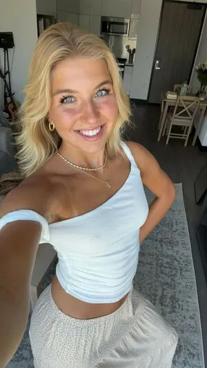 Aniela Leon OnlyFans Leaked Free Thumbnail Picture - #6YQ48LXdRH