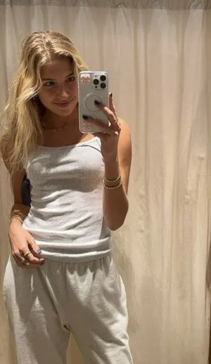 Aniela Leon OnlyFans Leaked Free Thumbnail Picture - #70lTUHOGRw