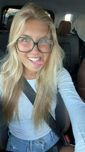 Aniela Leon OnlyFans Leaked Free Thumbnail Picture - #BcNCdHR0cV