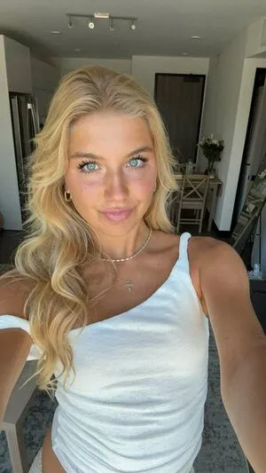 Aniela Leon OnlyFans Leaked Free Thumbnail Picture - #BfUY6AB486