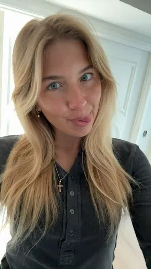 Aniela Leon OnlyFans Leaked Free Thumbnail Picture - #DcTdfVNNQA