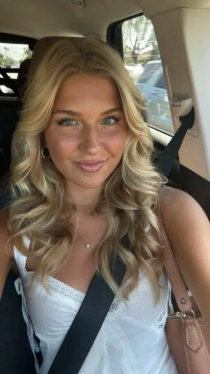 Aniela Leon OnlyFans Leaked Free Thumbnail Picture - #DnhMf86ru8