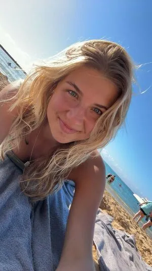 Aniela Leon OnlyFans Leaked Free Thumbnail Picture - #ELElNgOCZt