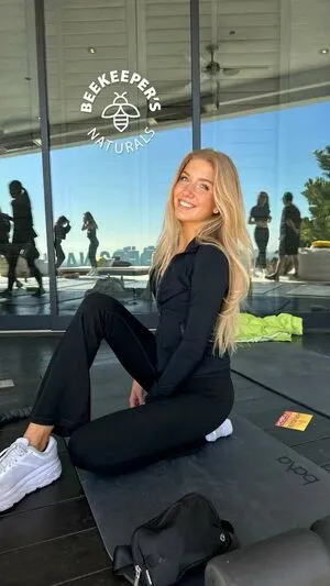 Aniela Leon OnlyFans Leaked Free Thumbnail Picture - #GPFDaBIifQ