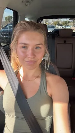 Aniela Leon OnlyFans Leaked Free Thumbnail Picture - #HpLTr8PaIo