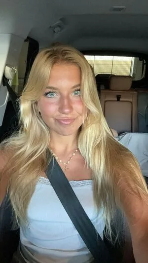 Aniela Leon OnlyFans Leaked Free Thumbnail Picture - #LnGdNUBQn6