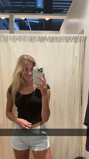 Aniela Leon OnlyFans Leaked Free Thumbnail Picture - #M7s3Ebg8SS