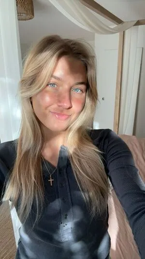 Aniela Leon OnlyFans Leaked Free Thumbnail Picture - #Meo2jC102U