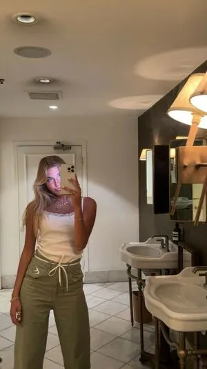 Aniela Leon OnlyFans Leaked Free Thumbnail Picture - #Nlap34SZ0J