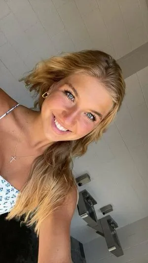 Aniela Leon OnlyFans Leaked Free Thumbnail Picture - #QOLX9oYZJE