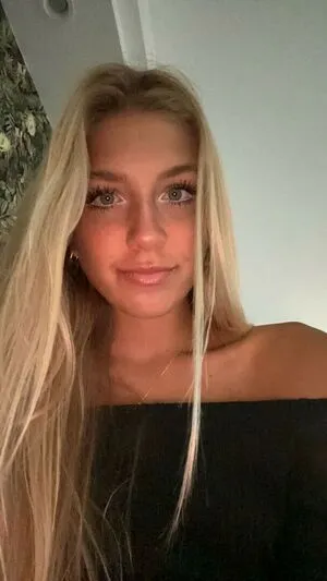 Aniela Leon OnlyFans Leaked Free Thumbnail Picture - #Qs9Dc6r8JN