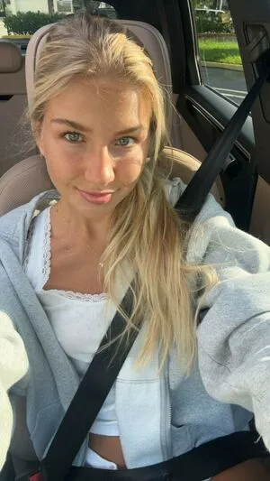 Aniela Leon OnlyFans Leaked Free Thumbnail Picture - #Rci8G6mrYE