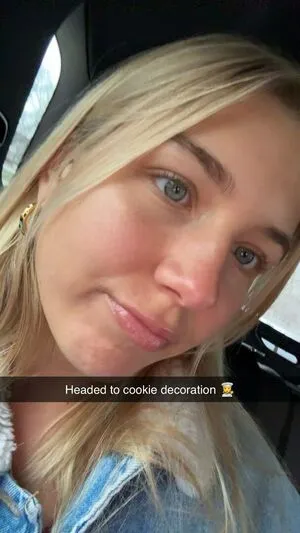 Aniela Leon OnlyFans Leaked Free Thumbnail Picture - #TsFoPWyHb4