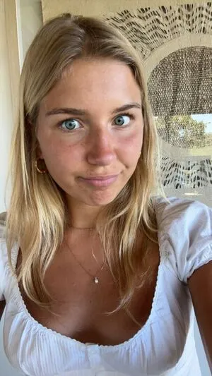 Aniela Leon OnlyFans Leaked Free Thumbnail Picture - #VIa3JISDip